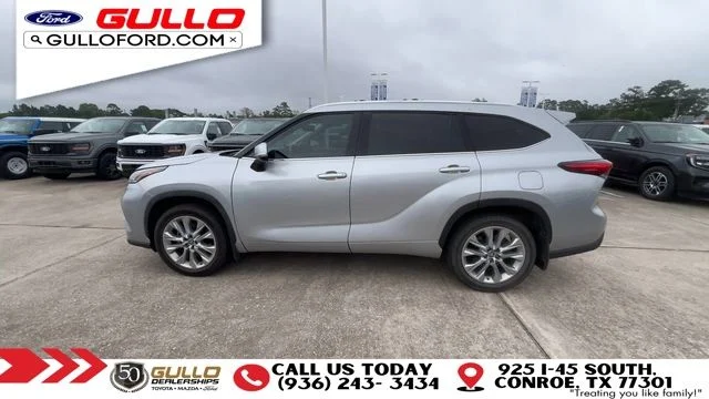 Certified Used 2022 Celestial Silver Metallic Toyota Limited image 5