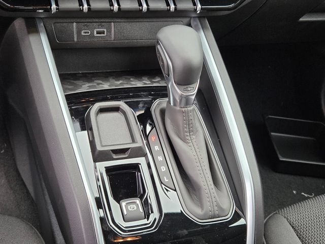 2026 Chevrolet Colorado LT - Photo 14