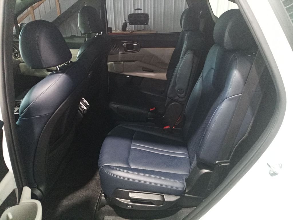 Used 2022 White Kia SX Prestige image 14