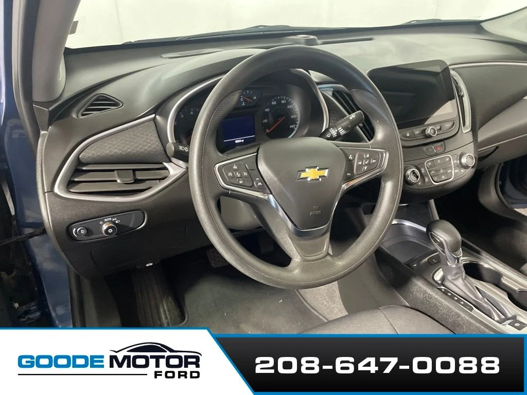 Used 2024 Blue Chevrolet LT image 8
