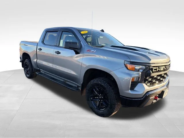 Used 2023 STERLING GRAY METALLIC Chevrolet Custom Trail Boss image 9