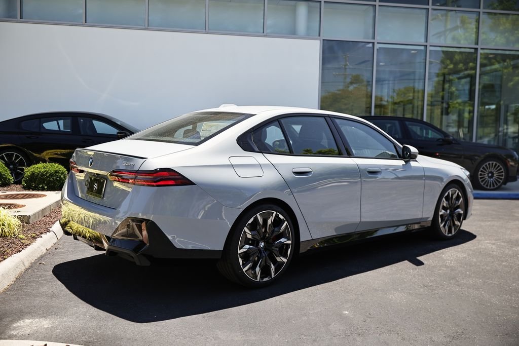 New 2027 Brooklyn Grey Metallic BMW 530i xDrive image 7