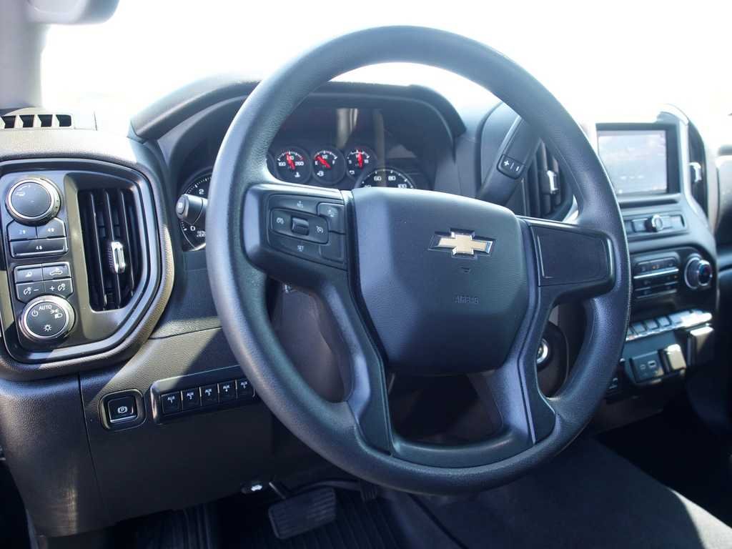 2025 Chevrolet Silverado 2500HD Custom - Photo 29
