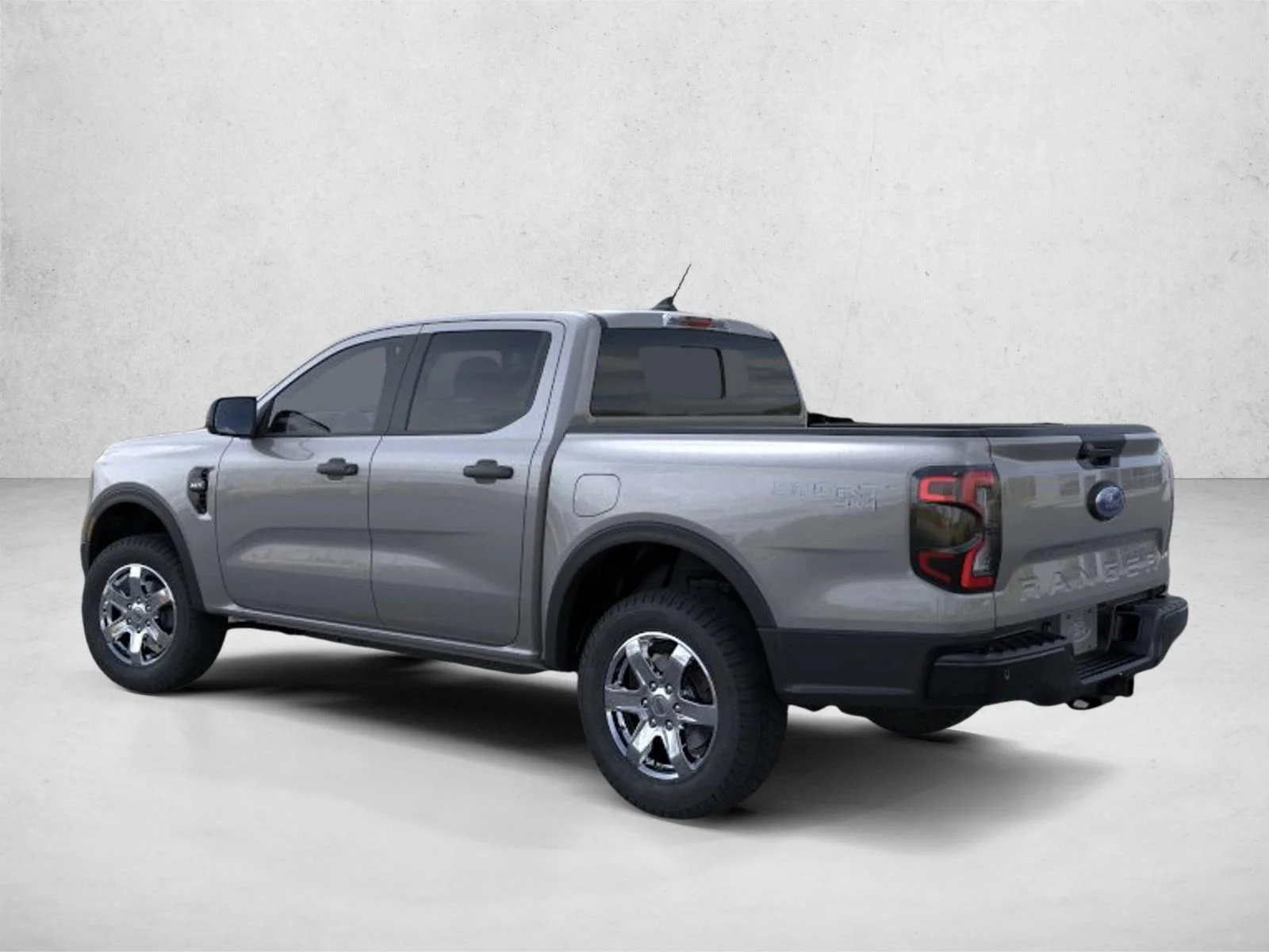New 2026 Carbonized Gray Metallic Ford XLT image 4