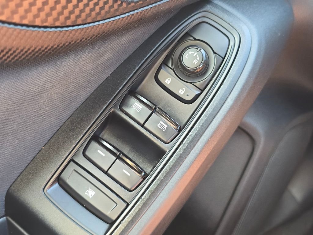 Used 2023 White Subaru Base image 27