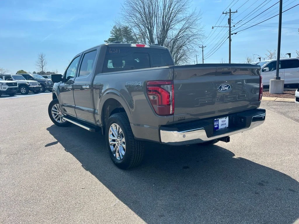 New 2026 Gray Ford Lariat image 4