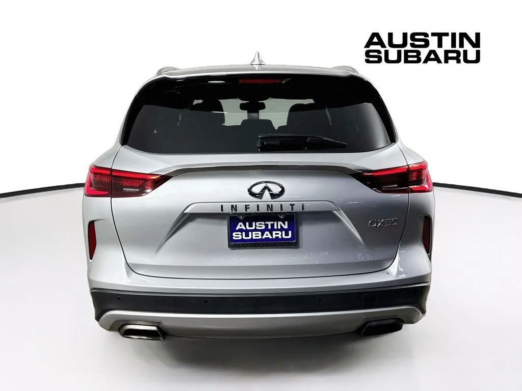 Used 2021 Silver INFINITI LUXE image 6