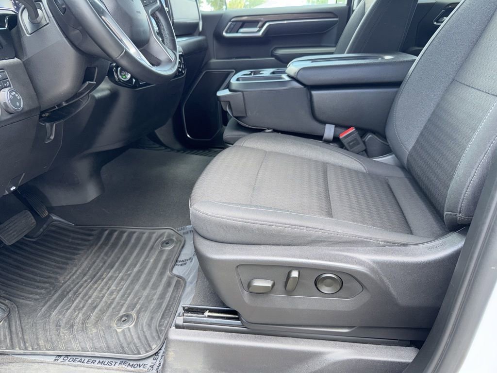 2025 Chevrolet Silverado 1500 LT - Photo 20