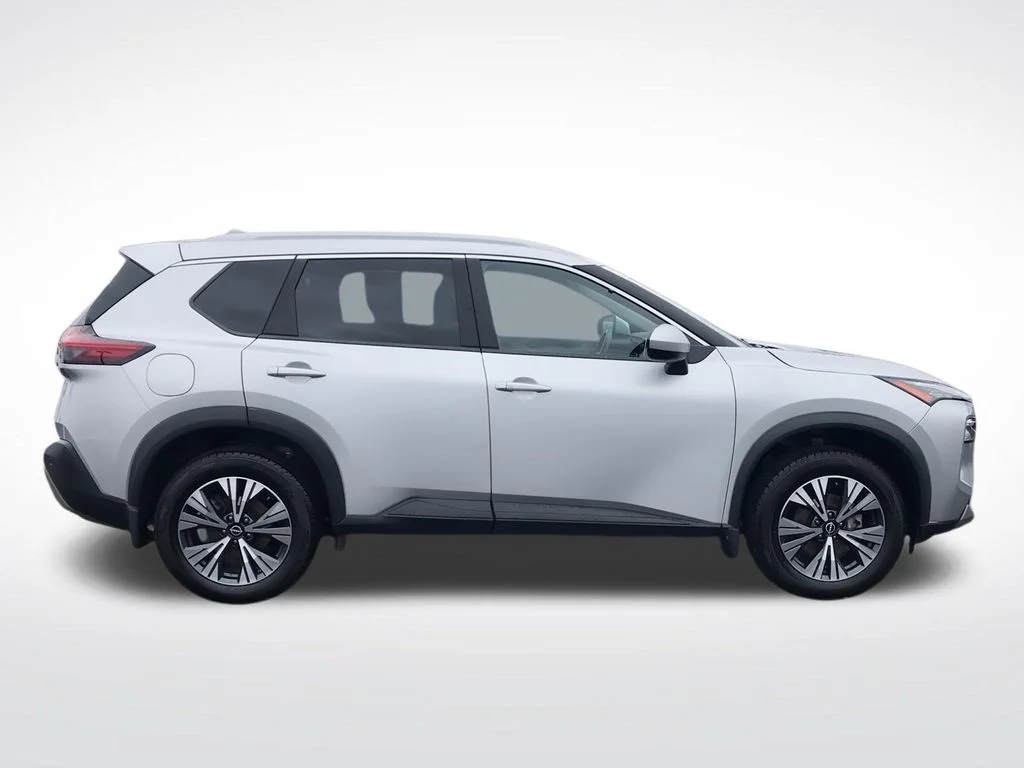 Used 2023 Silver Nissan SV image 10