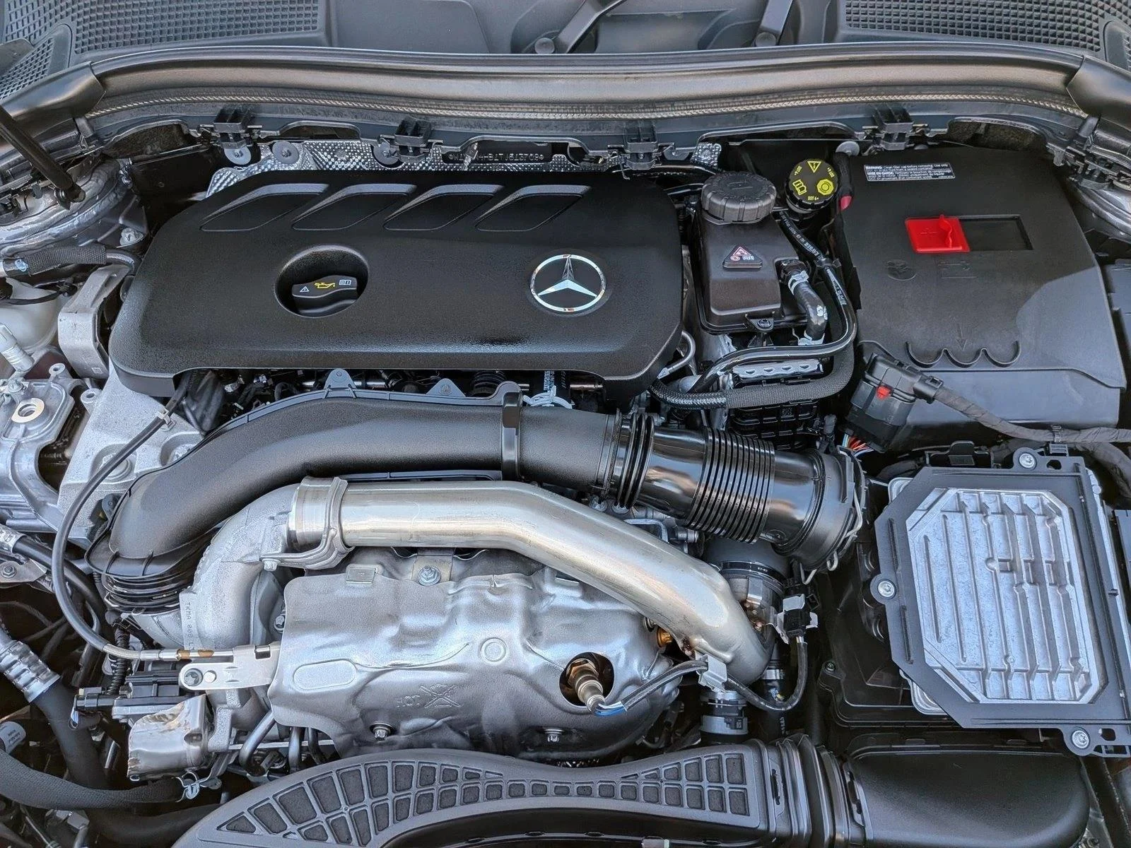 Used 2026 Mountain Grey Metallic Mercedes-Benz GLA 250 image 23