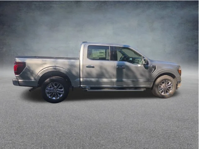 New 2026 Iconic Silver Metallic Ford Lariat® image 9
