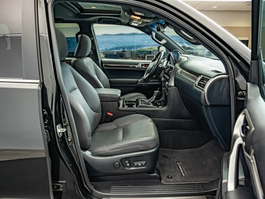 Certified Used 2023 Caviar Lexus 460 image 39