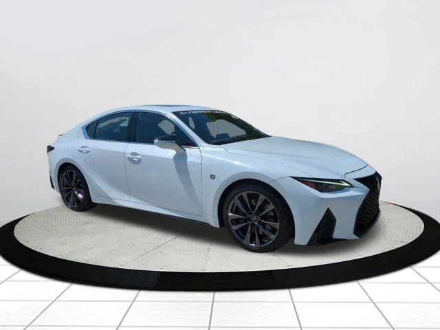 2021 Lexus IS