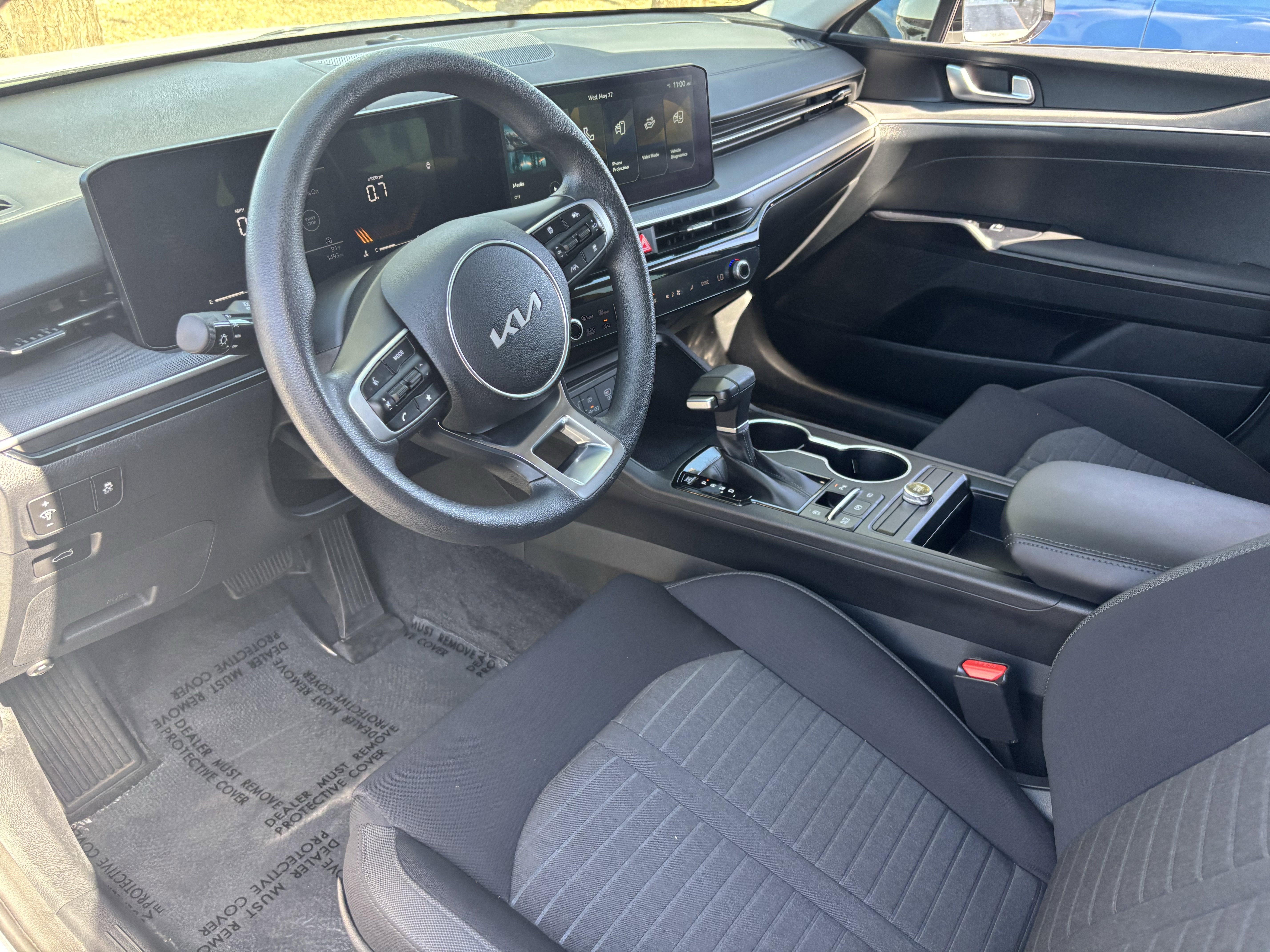 Certified Used 2026 Snow White Pearl Kia LXS image 16