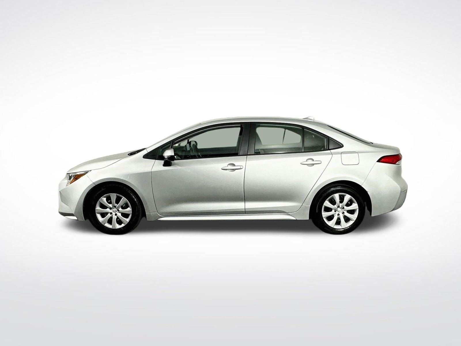 Used 2024 Classic Silver Metallic Toyota LE image 5