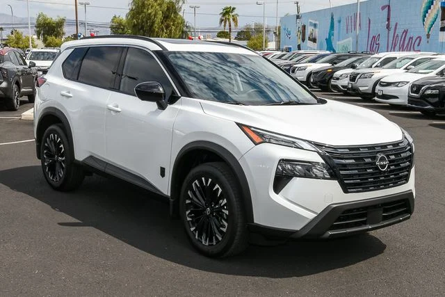 New 2026 Everest White Pearl TriCoat Nissan Dark Armor image 41