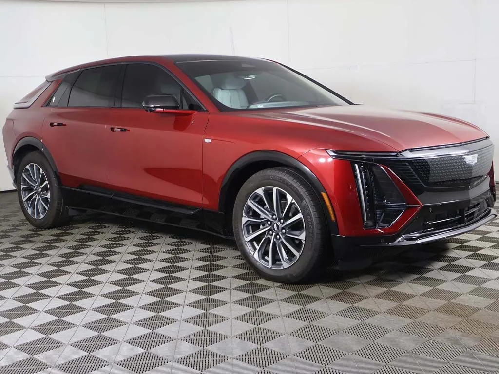 Used 2024 Cadillac LYRIQ Sport 1 with VIN 1GYKPTRK9RZ116732 for sale in Bedford, OH