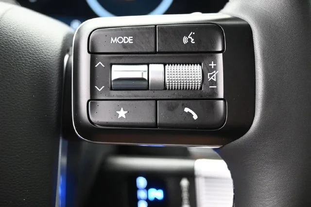 Used 2025 Black Hyundai Limited image 18