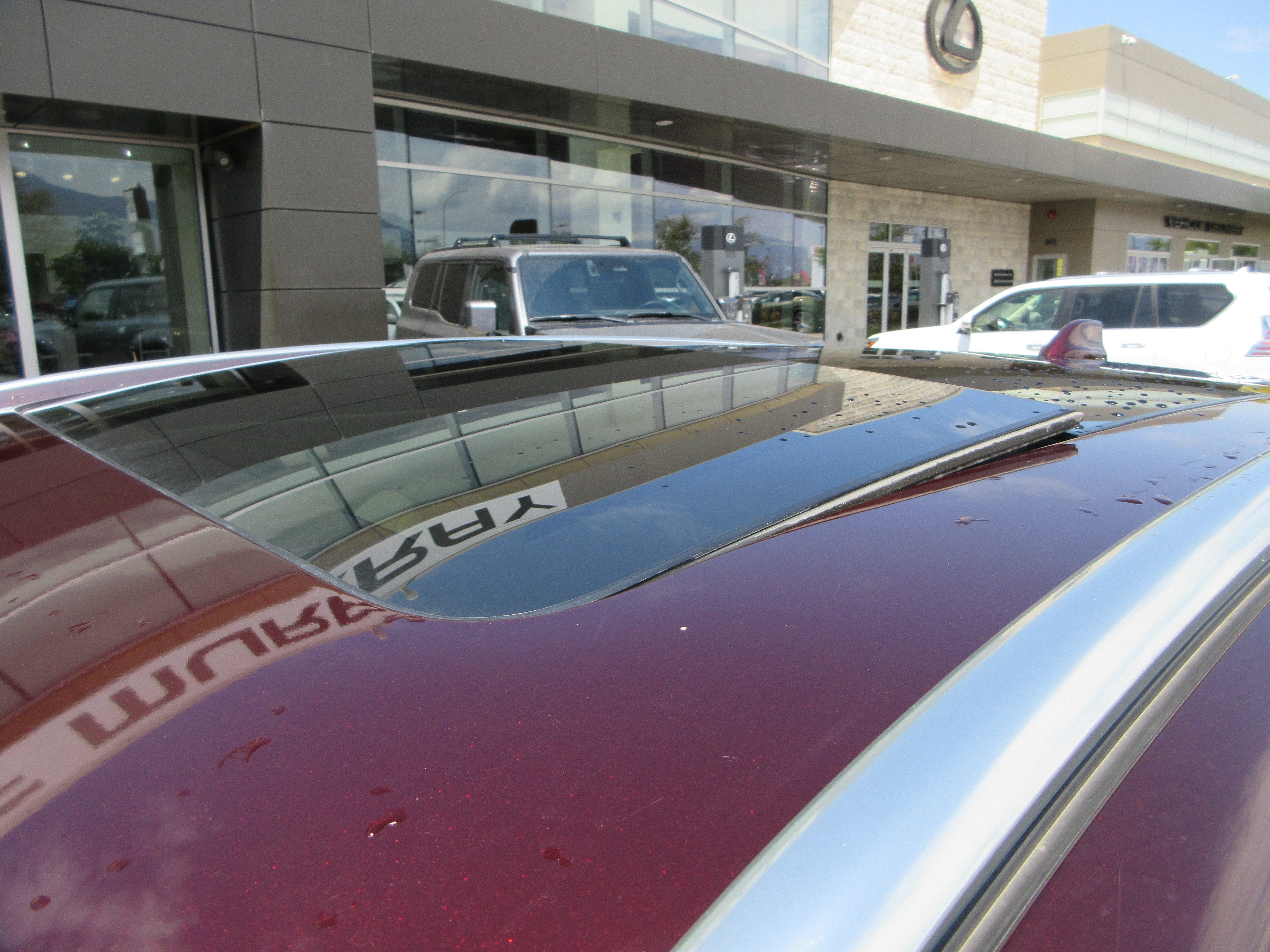 Used 2016 Burgundy Velvet Metallic Tinted Clearcoat Lincoln Reserve image 17