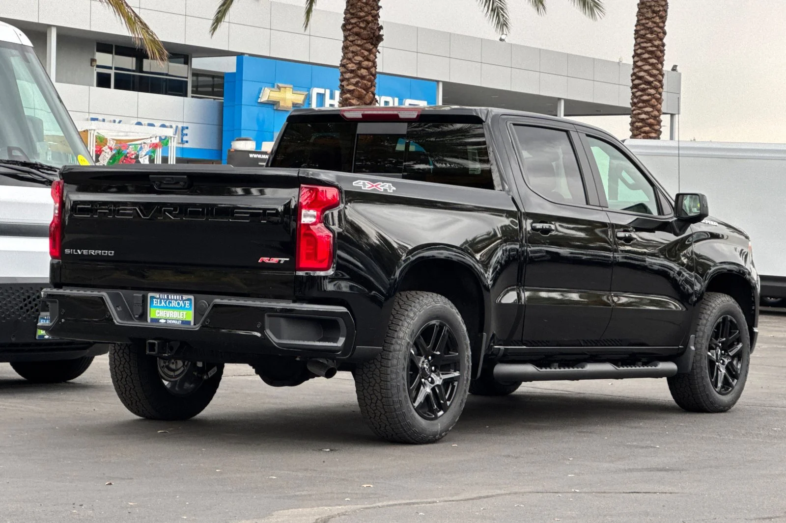 2026 Chevrolet Silverado 1500 RST view 3