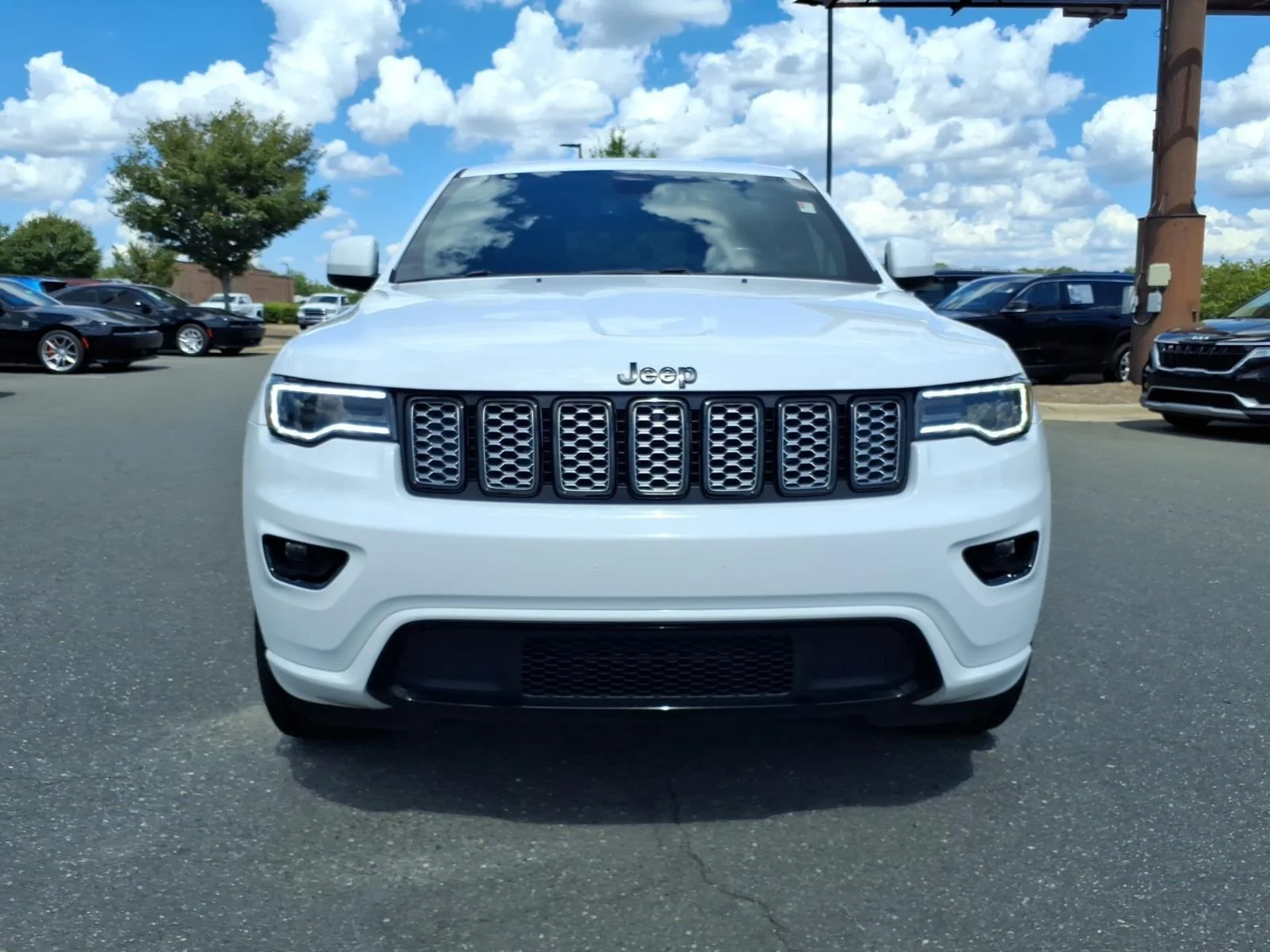 Used 2020 Bright White Clearcoat Jeep Altitude image 13