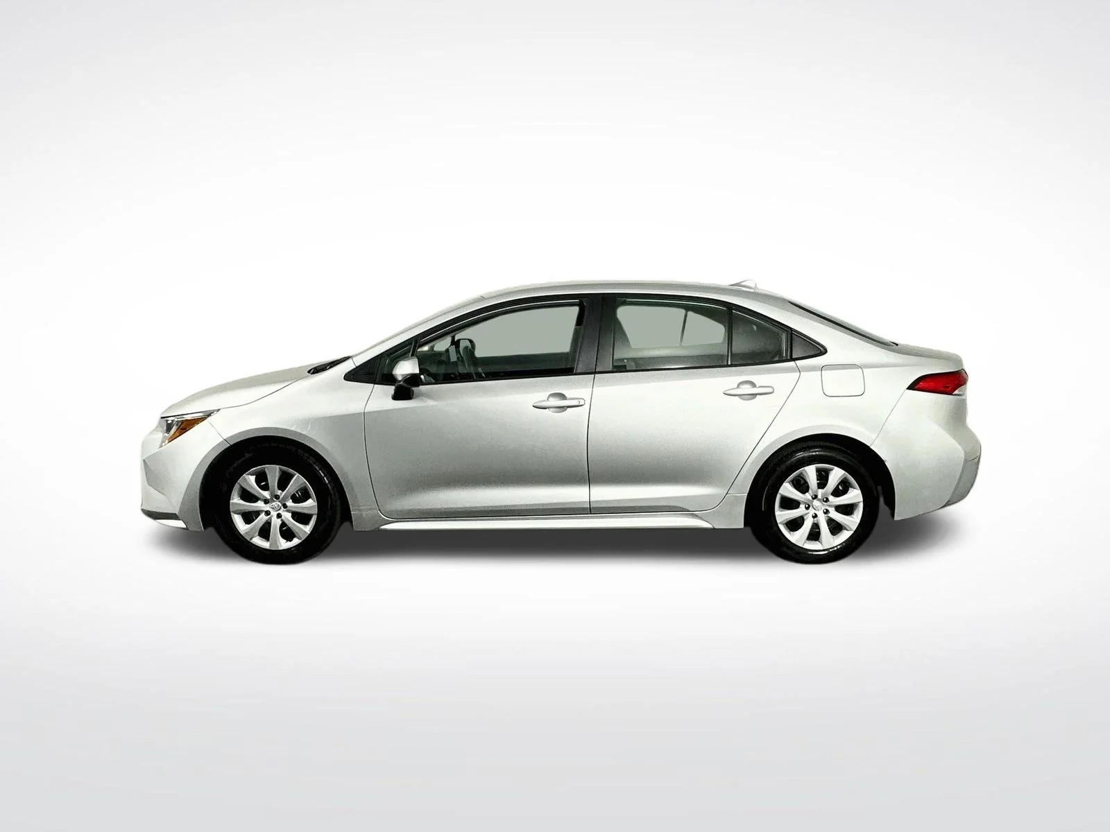 Used 2024 Classic Silver Metallic Toyota LE image 5