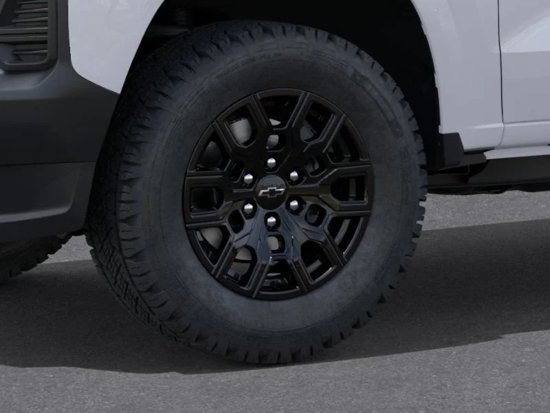 New 2026 Summit White Chevrolet WT image 9