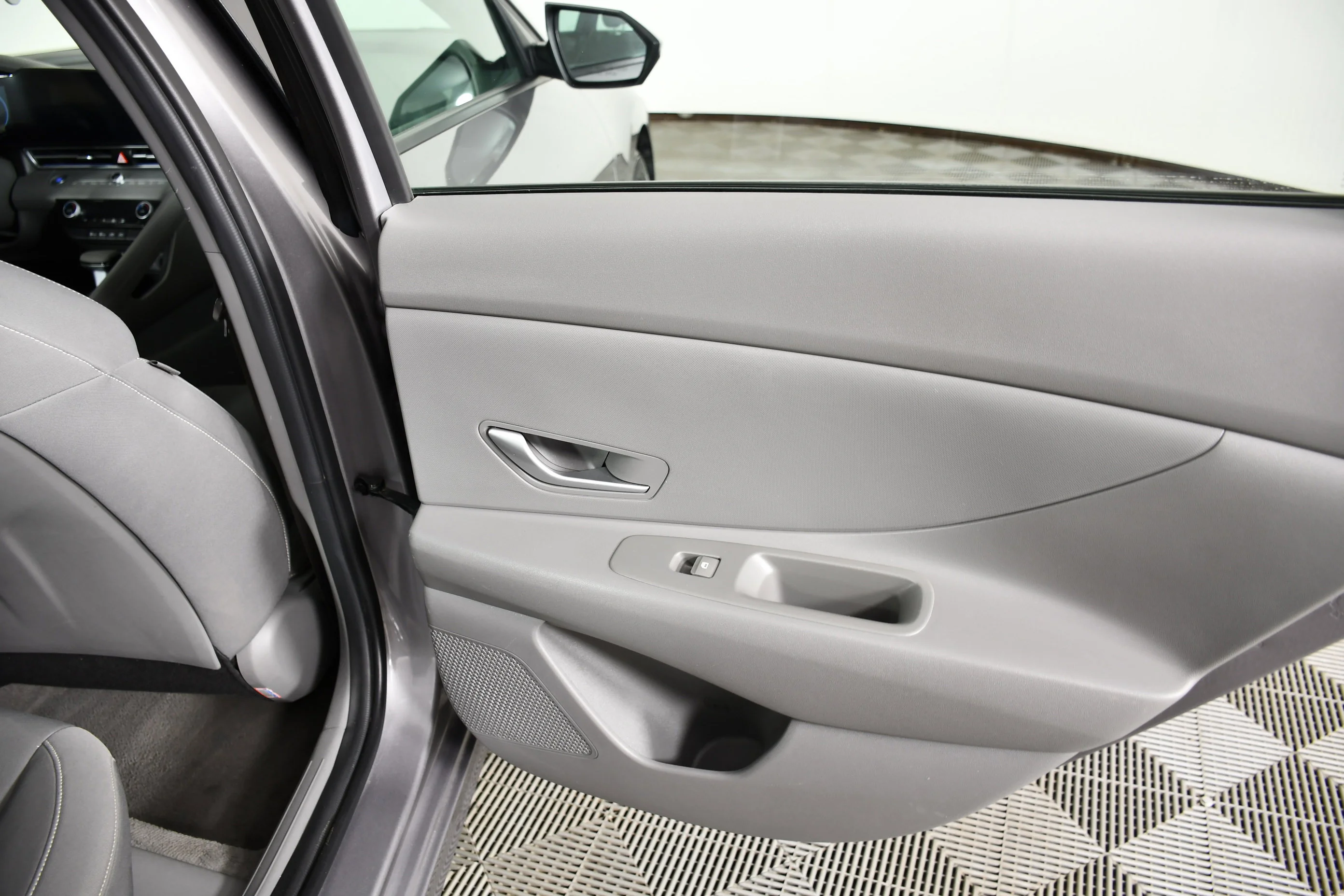 Used 2024 Fluid Metal Hyundai SEL image 43