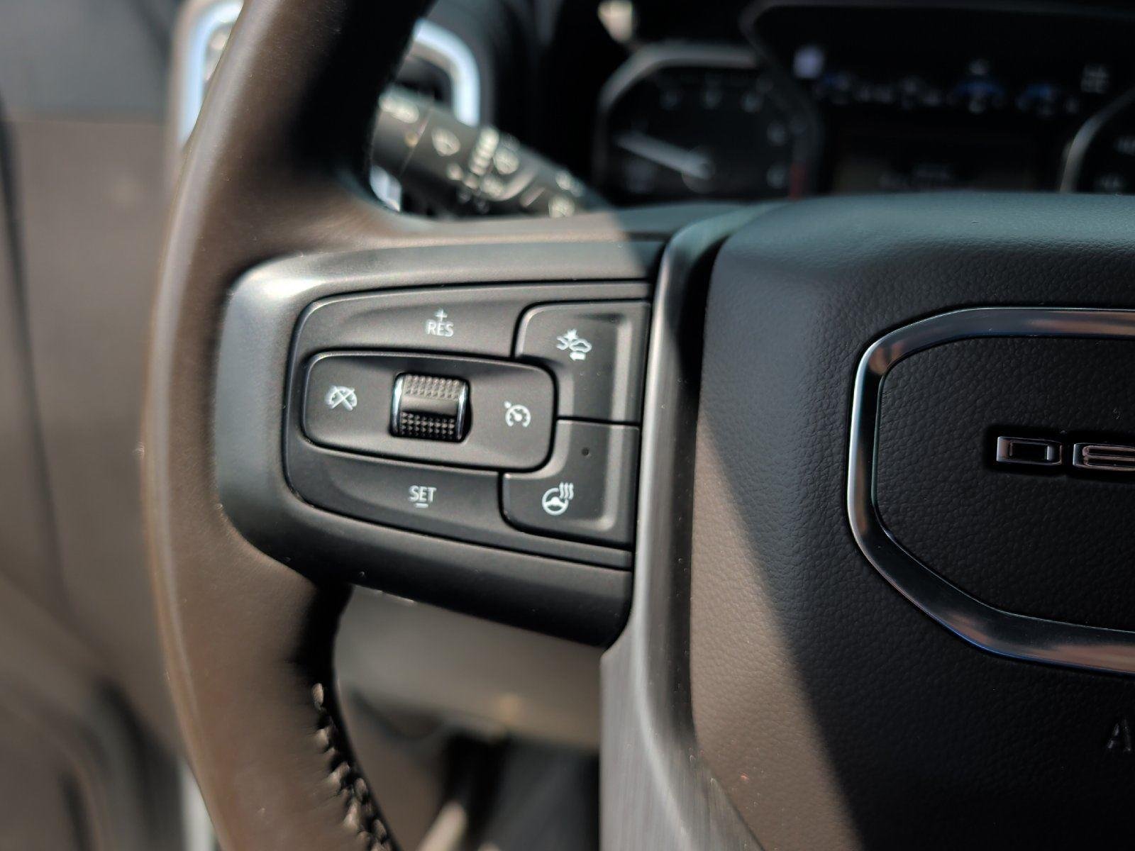 Used 2020 White Frost Tricoat GMC Denali image 19