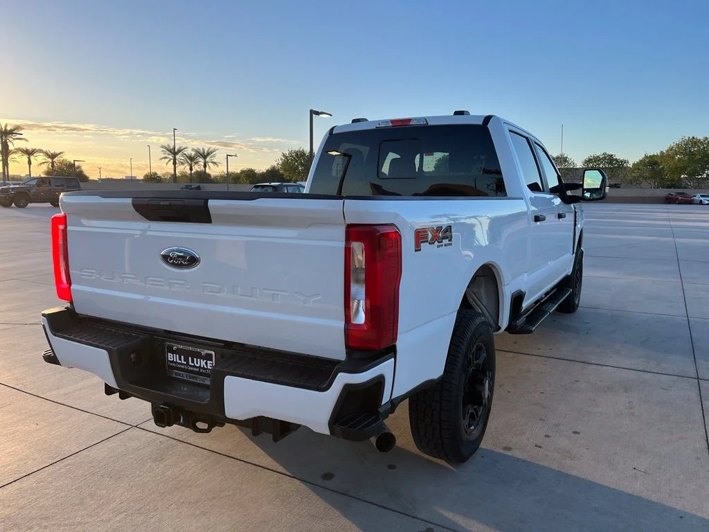 Used 2026 White Ford XL image 7