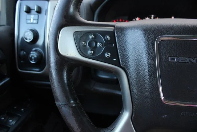 Used 2015 Blue GMC Denali image 12