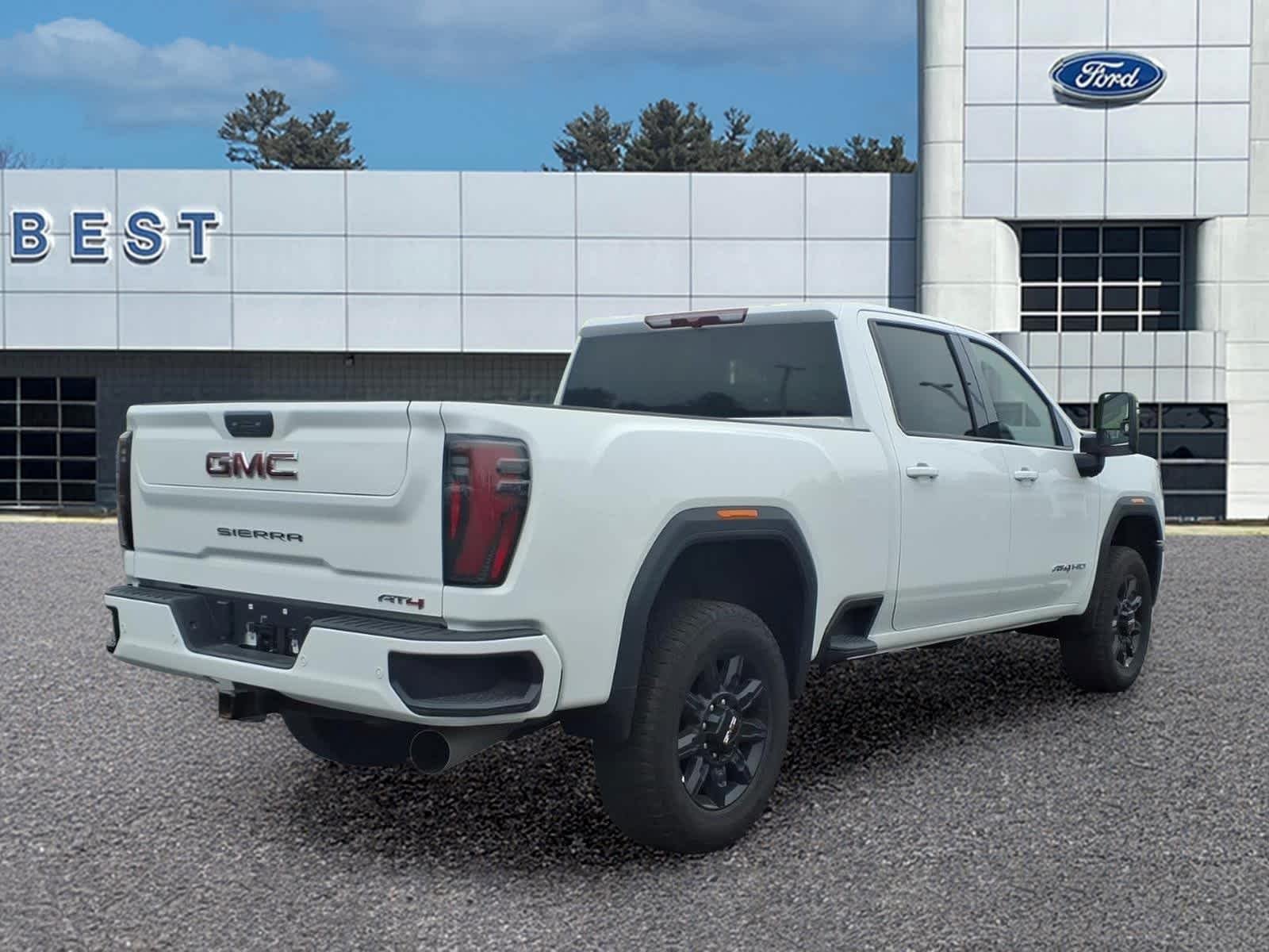 Used 2025 Summit White GMC AT4 image 8