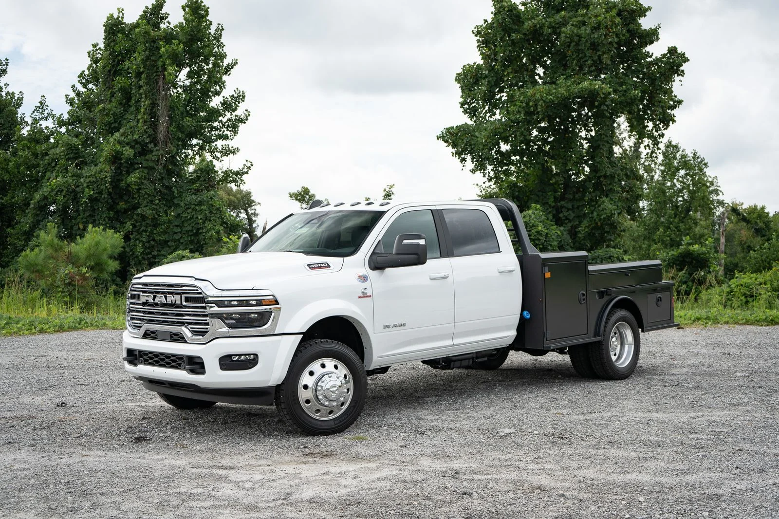 New 2026 Bright White Clearcoat RAM Tradesman image 4