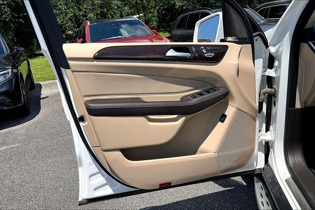 Used 2018  Mercedes-Benz GLE 350 image 17