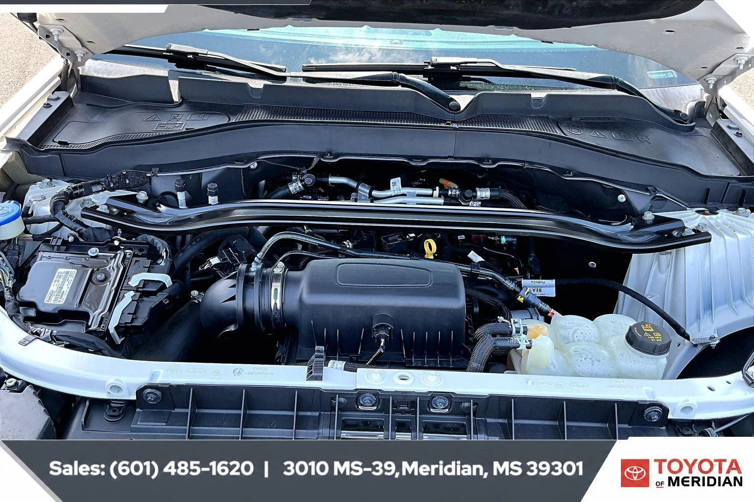 Used 2022 Oxford White Ford Limited image 8