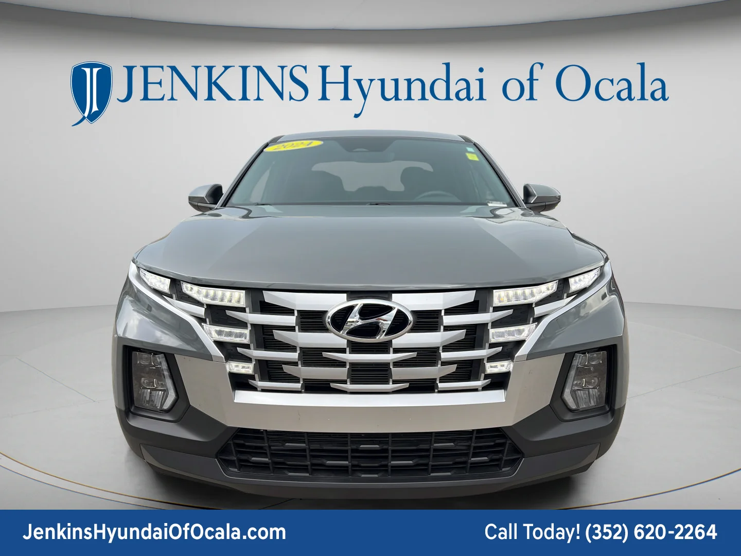 Used 2024 Hampton Gray Hyundai SE image 8