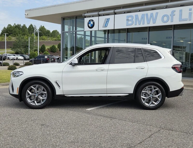 Used 2023 Alpine White BMW SDRIVE30I SPORTS ACTIVITY VEHICLE image 2
