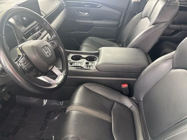 Used 2025 Black Honda EX-L image 25
