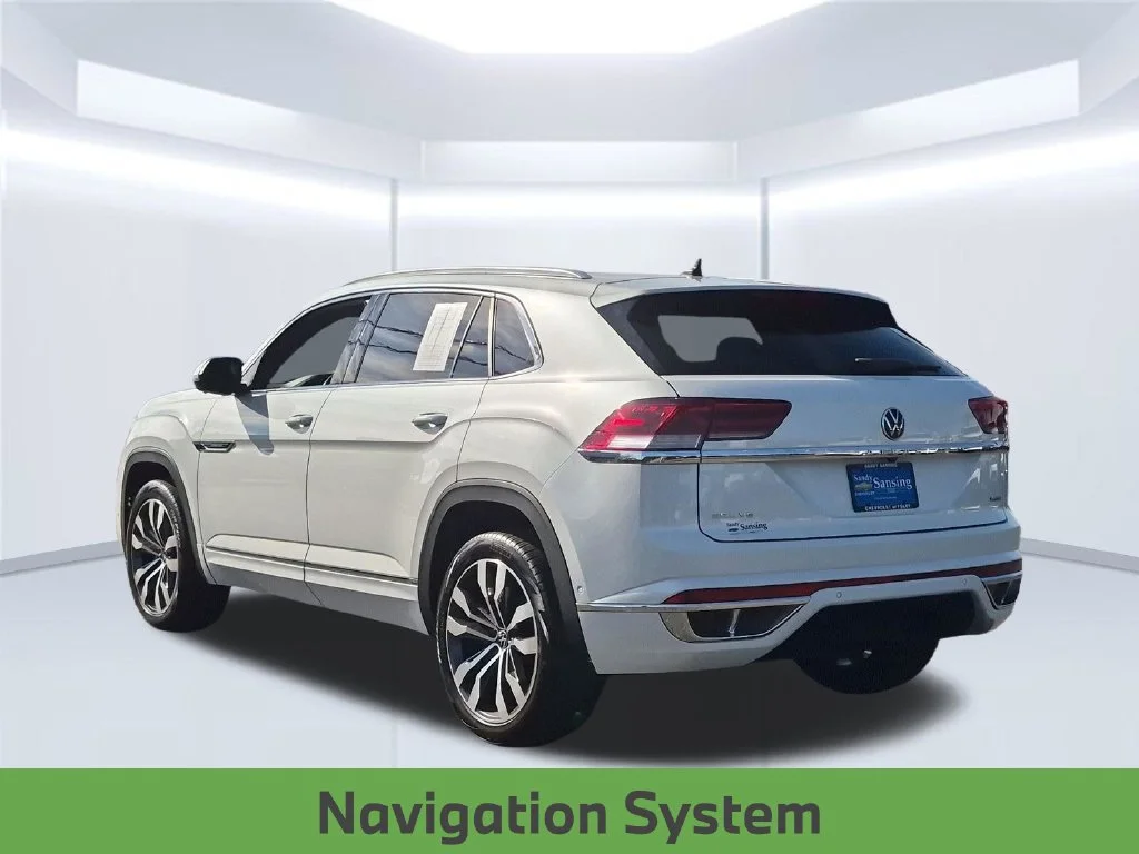 Used 2023  Volkswagen 3.6L V6 SEL Premium R-Line image 3