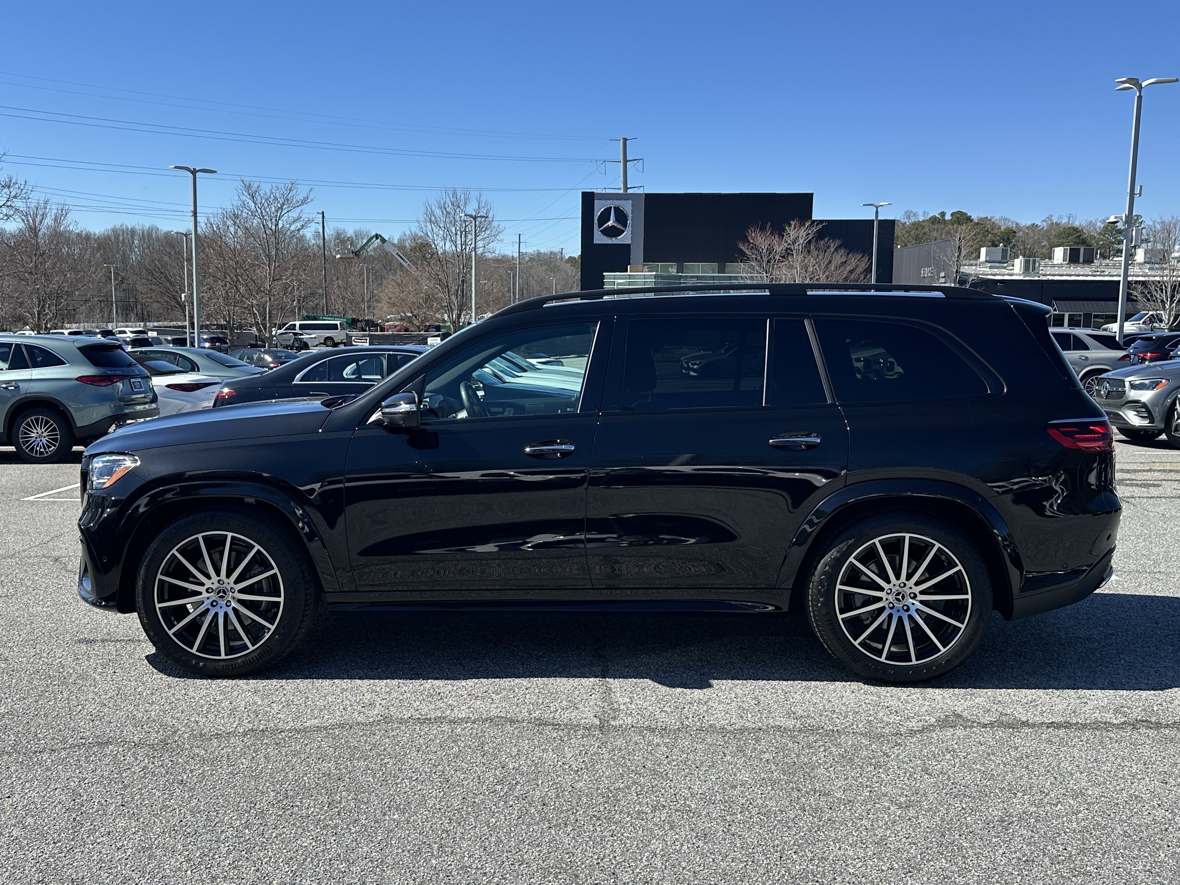 Certified Used 2025 Black Mercedes-Benz GLS 450 image 5