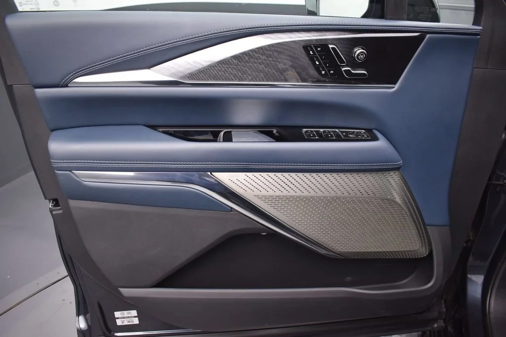 2026 Cadillac Escalade IQ Premium Sport - Photo 10