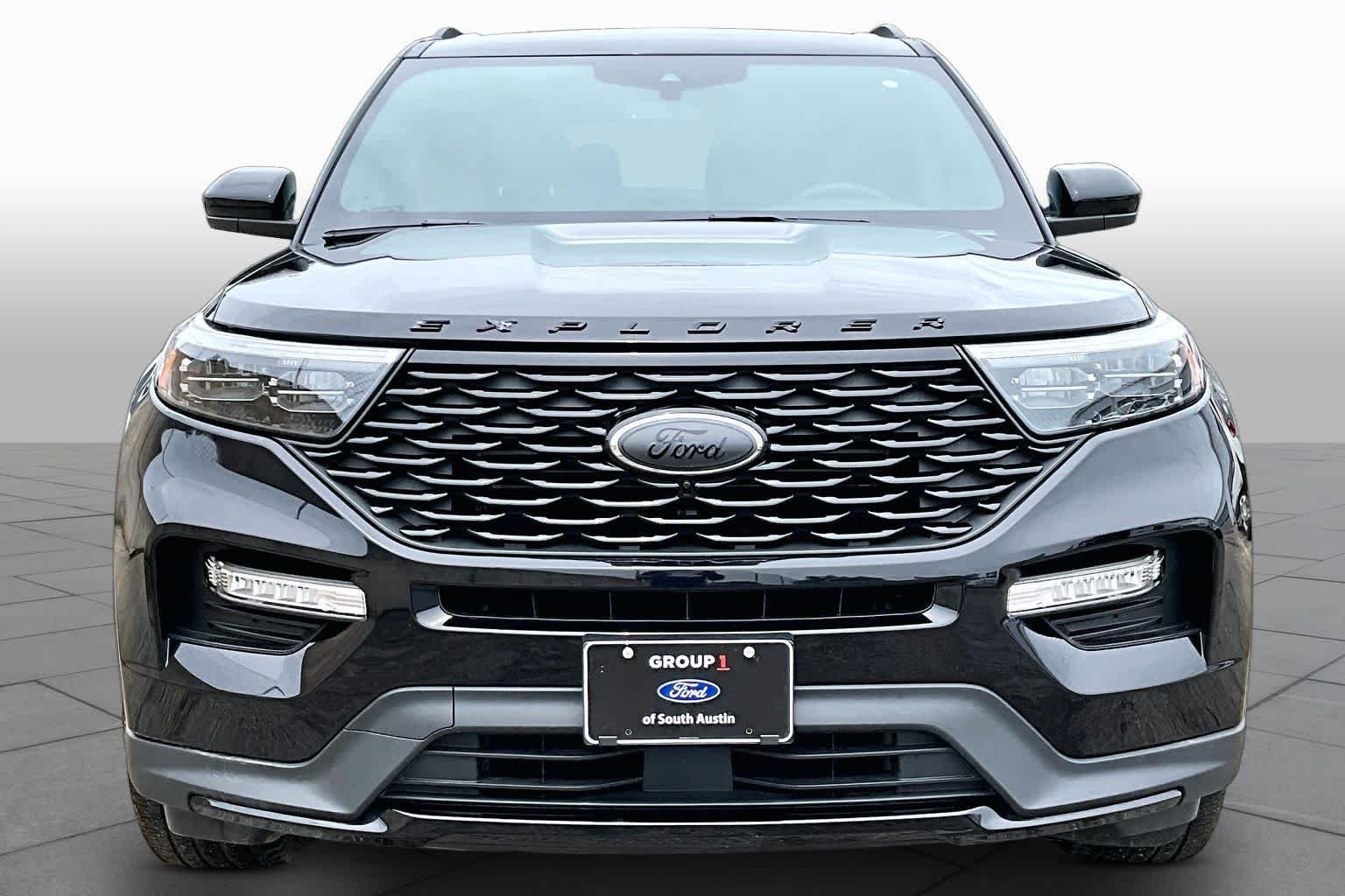 Certified Used 2024 Agate Black Ford ST-Line image 4