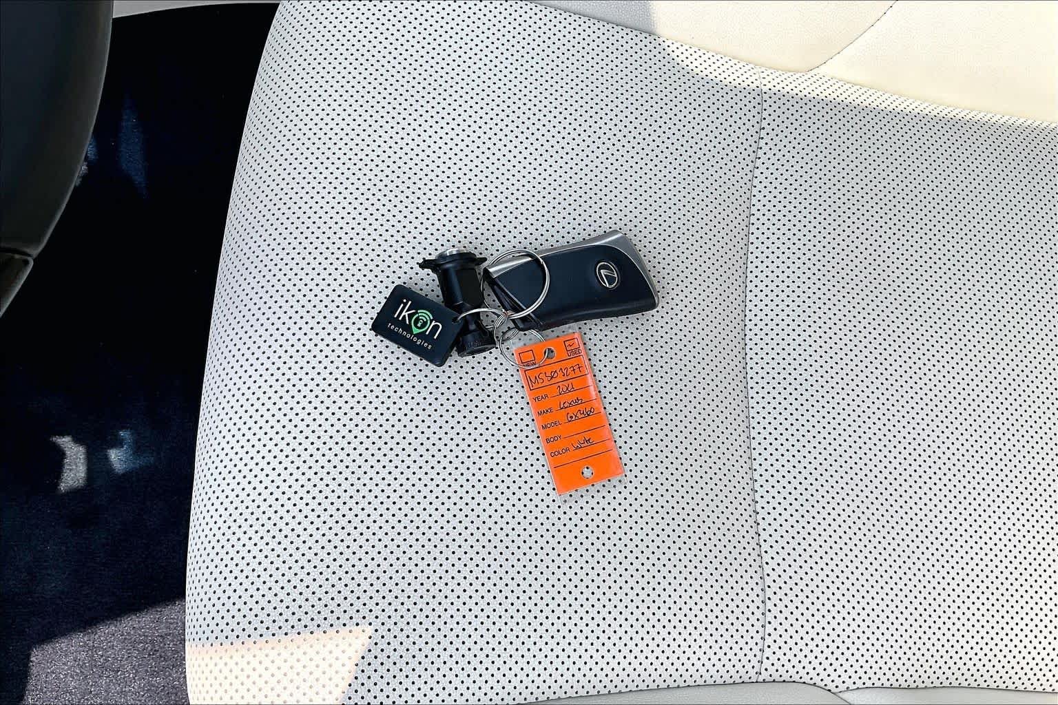 Used 2021 Starfire Pearl Lexus Premium image 14
