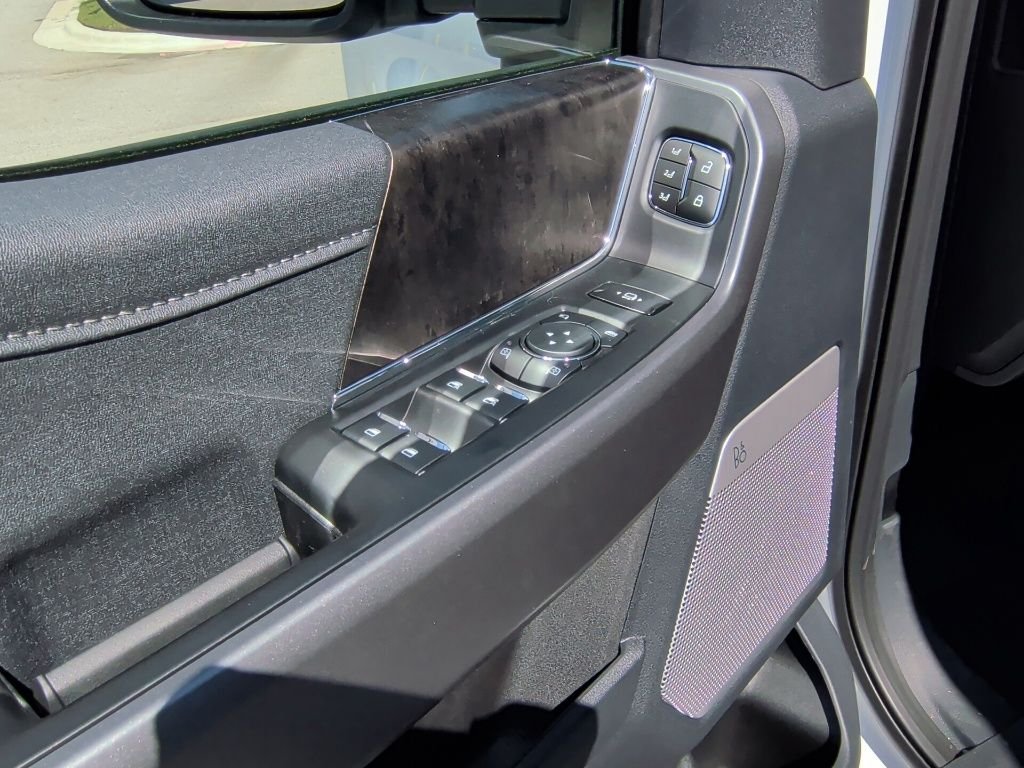 New 2026 Oxford White Ford F-350® Lariat® image 10