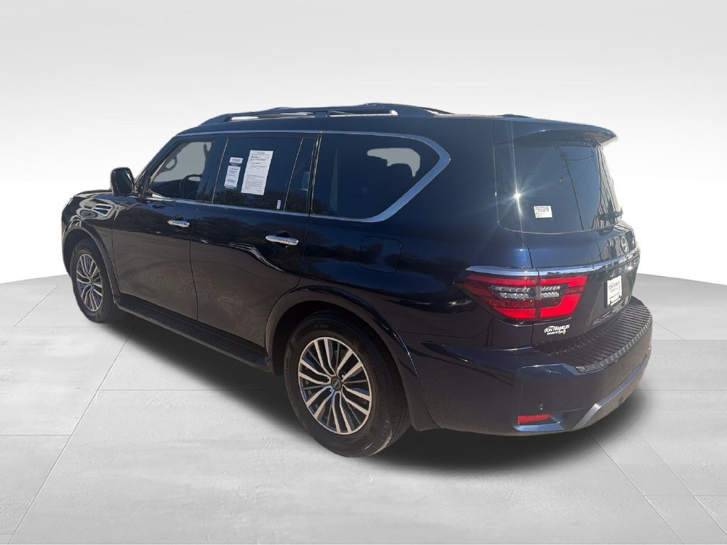 Used 2023 Blue Nissan SL image 3