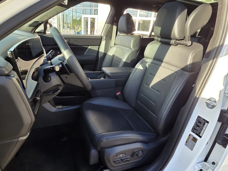 Used 2026 White HYUNDAI CALLIGRAPHY AWD image 8