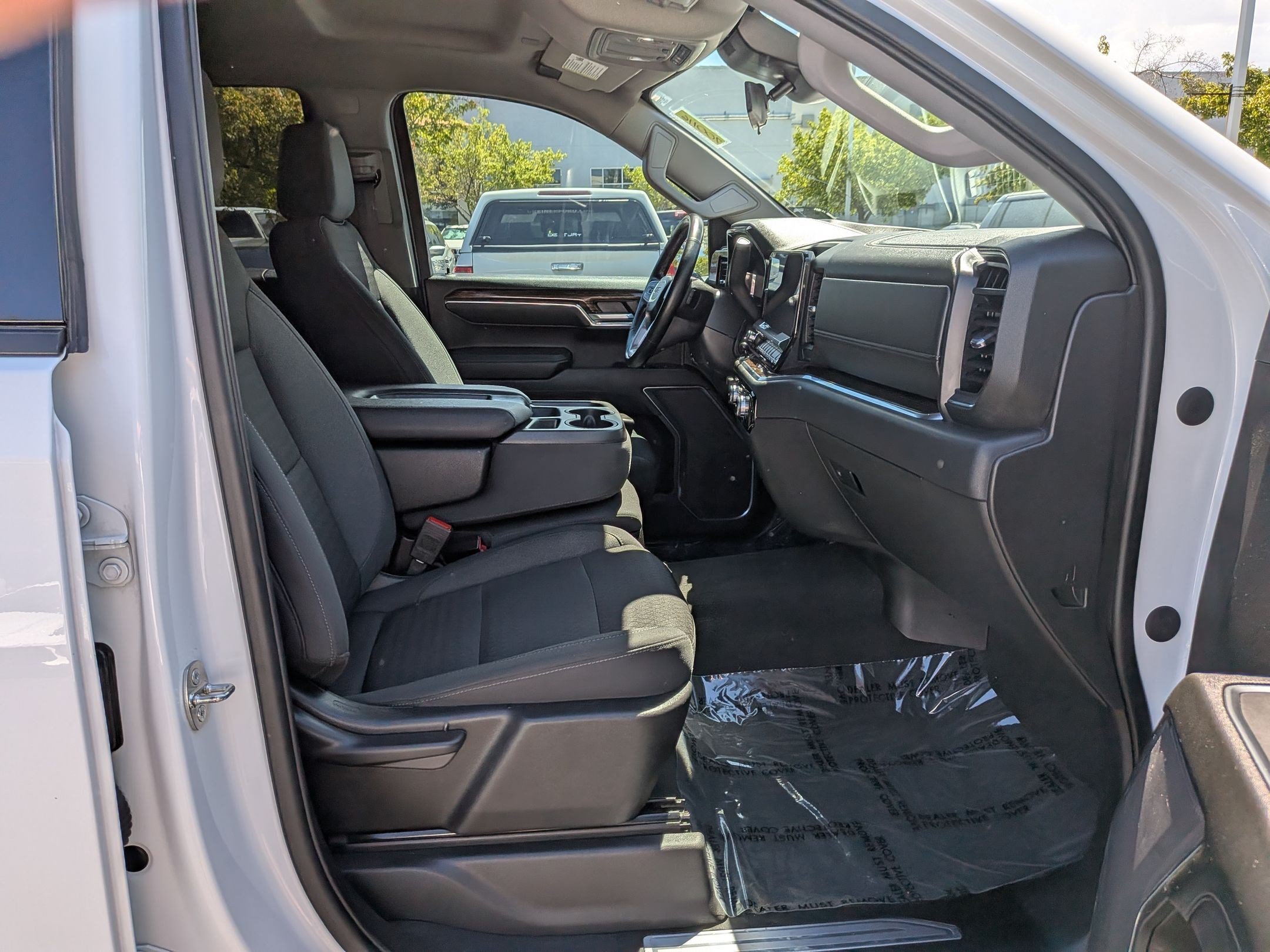 Certified Used 2023 SUMMIT WHITE GMC Elevation image 28