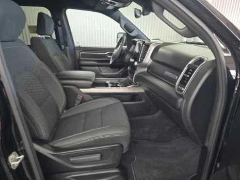 Used 2025 Diamond Black Crystal Pearlcoat Ram Big Horn image 8