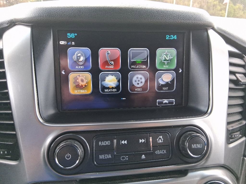 Used 2019 SUMMIT WHITE Chevrolet Premier image 23