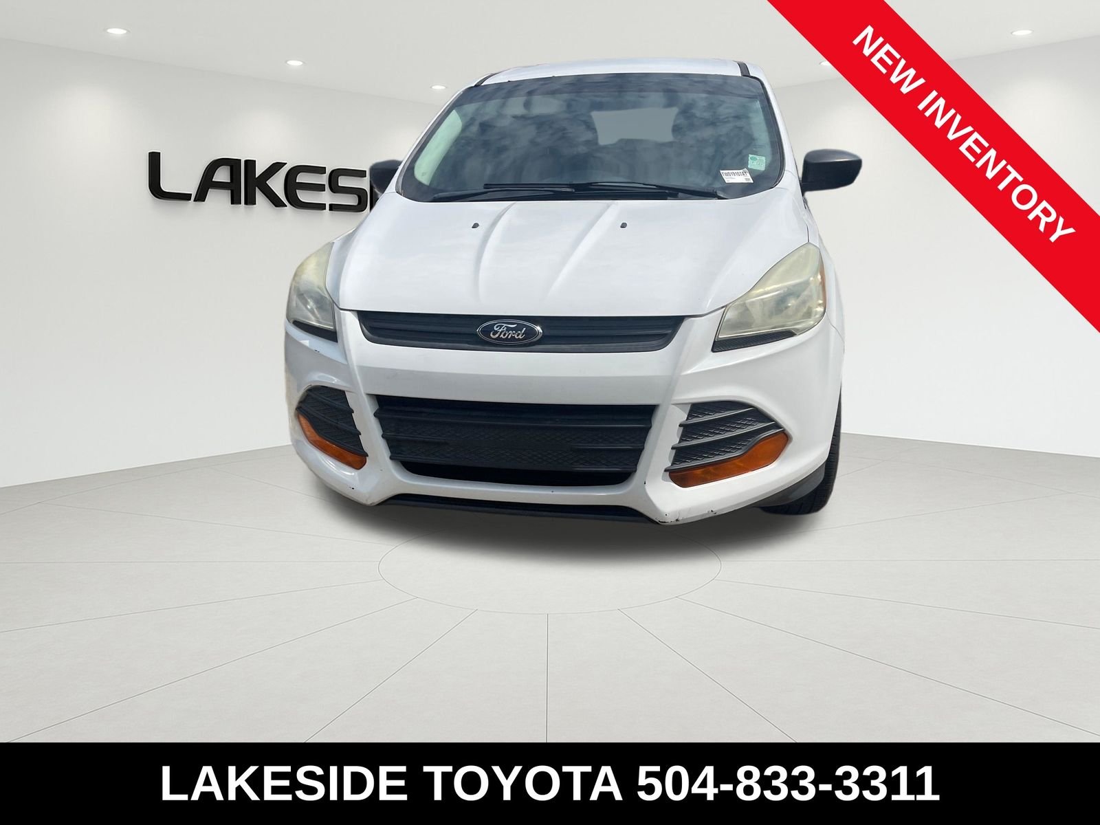 Used 2016 White Ford S image 2